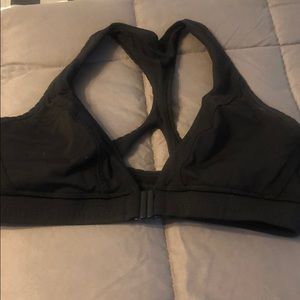 Clip front lulu lemon sports bra